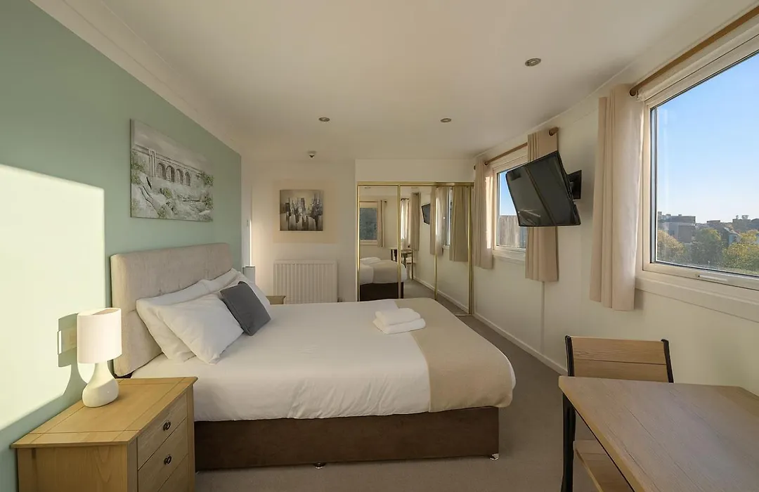 Cecil Court Hotel-1